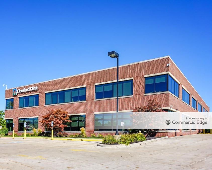 303 Chestnut Commons Drive 303 Chestnut Commons Drive Office Building