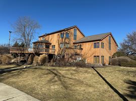 500 East Roosevelt Rd