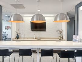 Regus - Arroyo Crossing