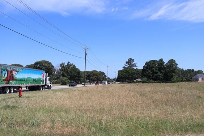 25.61+/- acres Retail Tract A