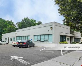 150 Great Neck Rd.