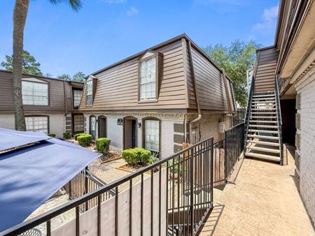Photo of commercial space at 915 Silber Rd in Houston
