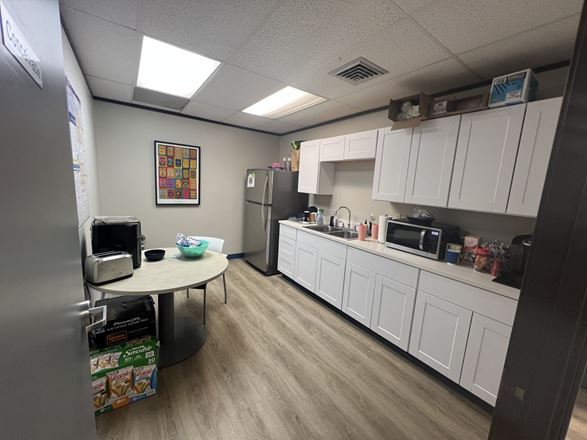 3301 Northland Dr. Suite 405