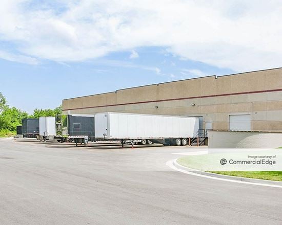 Kansas Commerce Center - 9755-9771 Commerce Pkwy