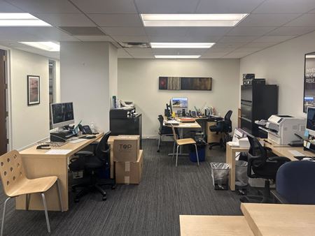 Photo of commercial space at 420 Lexington Avenue in New York
