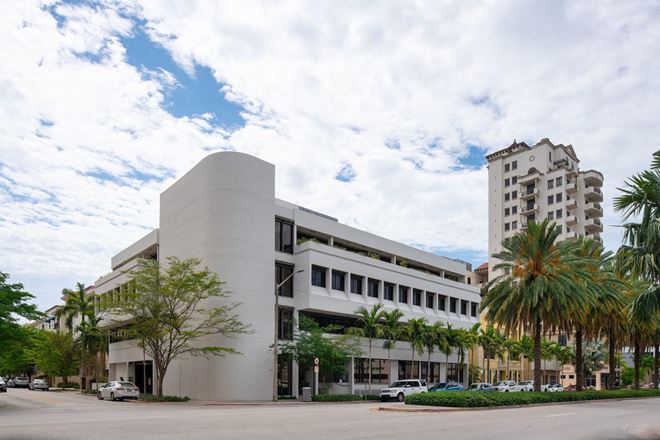 1701 Ponce De Leon Blvd