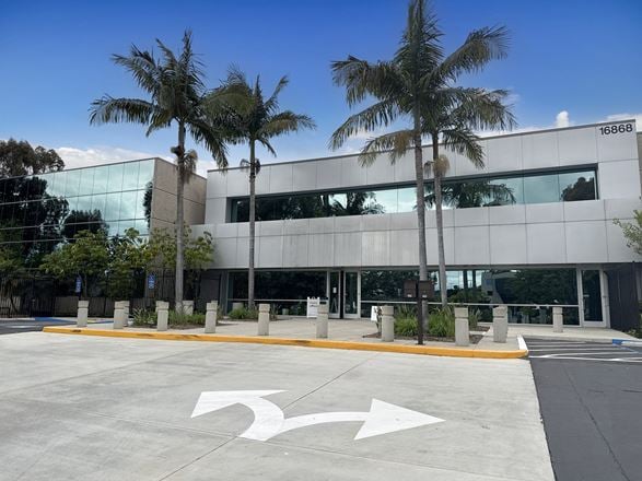 Regus - San Diego - Via del Campo