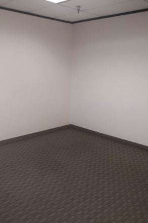 Workstyle Flexible Spaces - 8330-8360 Lyndon B Johnson Fwy