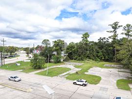 Corner Lot At A Signalized Intersection