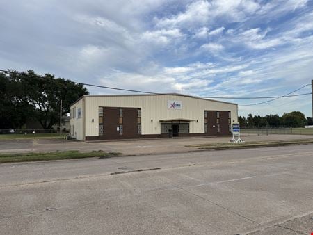 Industrial space for Rent at 1780 Grimmett Dr in Shreveport