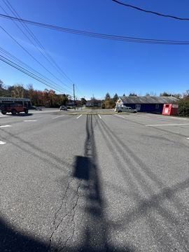 1700 SQFT Retail Space for Lease