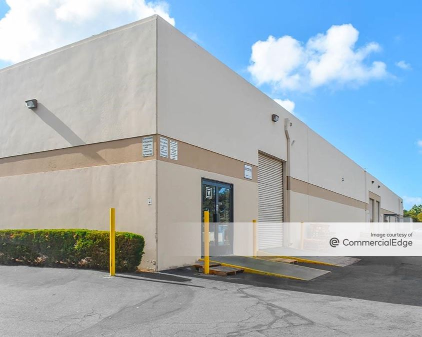 2270 Camino Vida Roble