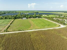 4.48-Acre Redland Covered Land Play | 5% Cap