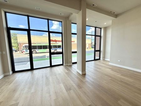 Retail space for Rent at 5151 N Lincoln Ave, Unit 101 in Chicago