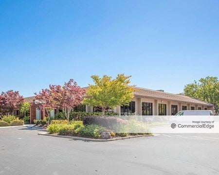 Photo of commercial space at 631 River Oaks Pkwy in San Jose