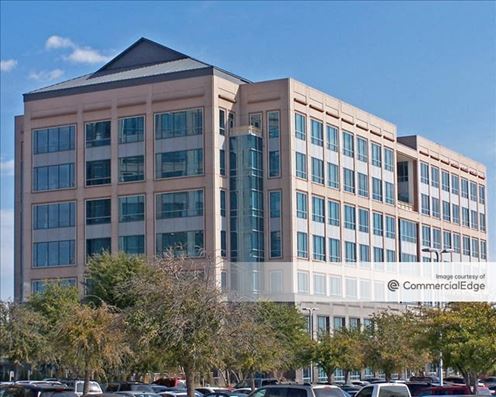 Las Colinas Connection