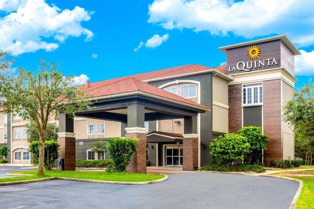 La Quinta Inn & Suites