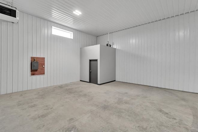 Flex Warehouse & Storage Suites at Eastport
