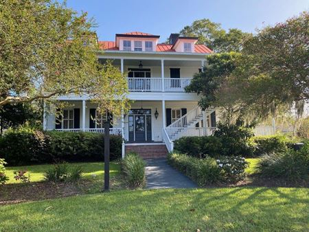 117 W Luke Avenue - Summerville