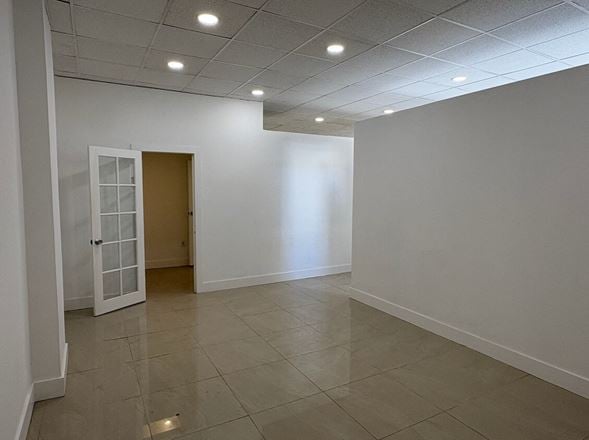 100 Hialeah Dr
