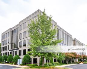 Charlotte Corporate Campus - 7910 Crescent Executive Drive