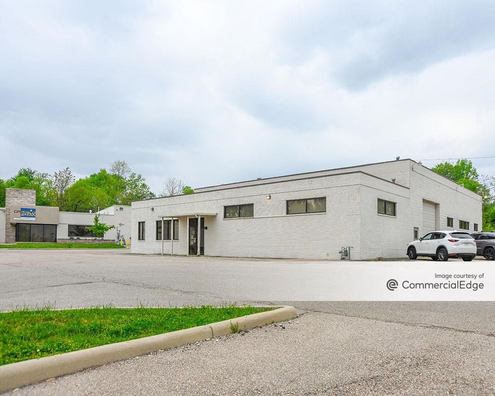 3337 & 3339 North Dixie Drive - 3337 North Dixie Drive, Dayton, OH |  Industrial Building