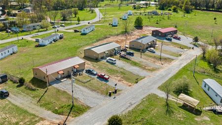 Photo of commercial space at Blockade Village in Seligman