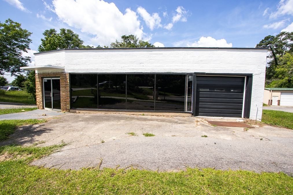 3619 N. Main St.