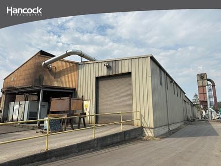 Industrial space for Rent at 6160 S Whiskey Hill Rd in Hubbard