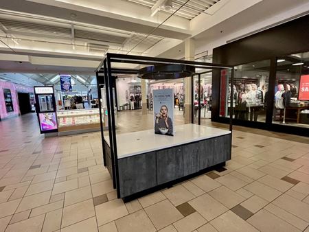 FF32     Space Photo Gallery 4