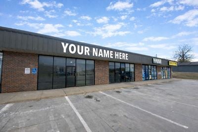 Applewood Plaza
