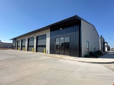 Office/Warehouse in West Business Park (Tract V)