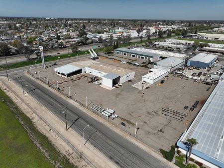 Photo of commercial space at 880 S. Beckman Road and 901 E. Vine Street in Lodi