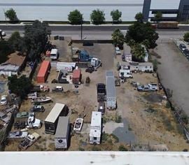 ±0.75 AC Industrial Light in Industrial-Commercial Hub