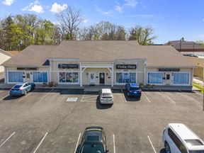 +/-2,000 SF Rangeline Road Retail Space
