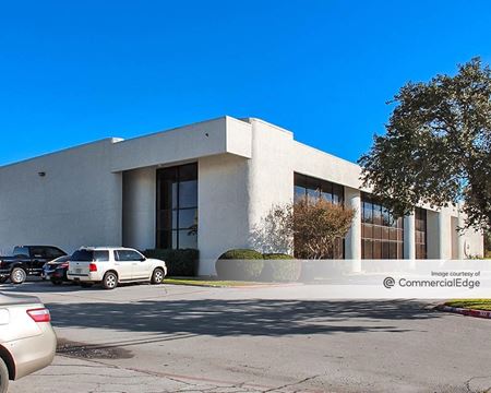 Photo of commercial space at 1425 West Pioneer Drive in Irving