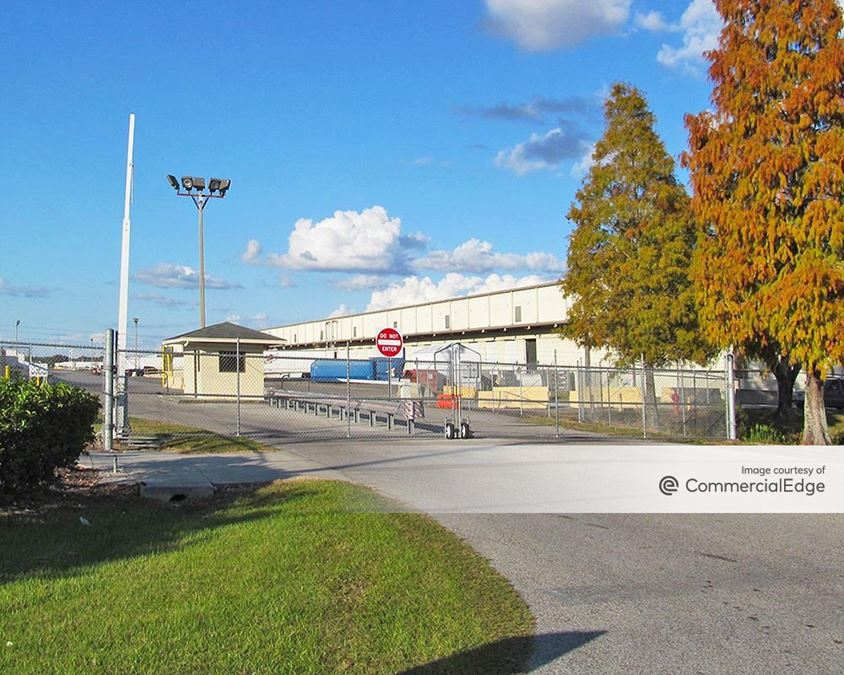 Saddle Creek Logistics Lakeland Campus 3010 Saddle Creek Road Industrial Building