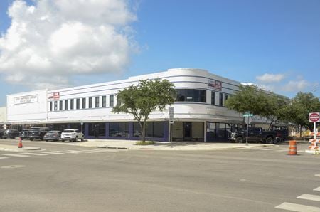 Retail space for Rent at 1712 S Staples St in Corpus Christi