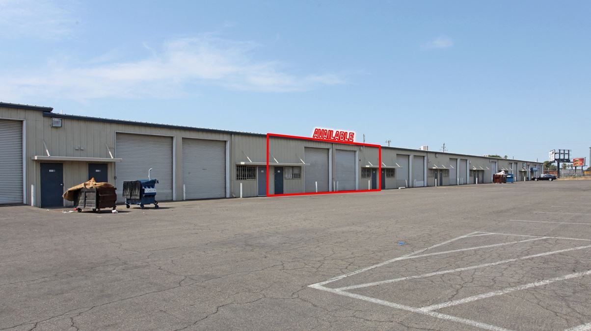 Move-In Ready Office/Warehouse with High Traffic Visibility