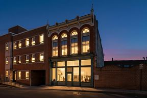 FLEXIBLE MIXED-USE BUILDING IN HISTORIC DOWNTOWN STAUNTON