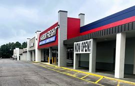 Town Plaza -   N Brindlee Mountain Pky. Arab, AL