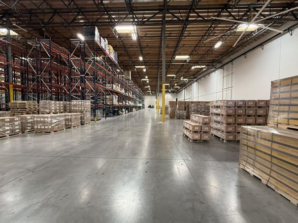 Immediate Occupancy | ±47,592 SF Turnkey Warehouse