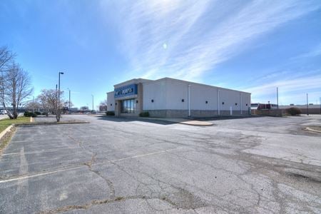 Retail space for Sale at 987 U.S. 51 in Forsyth