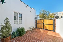 1020 Pico Boulevard, Santa Monica, CA 90405