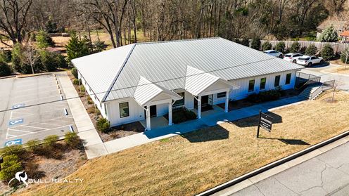 ±5,478 SF Medical Office Building in the Heart of Lexington | For Sale or Lease