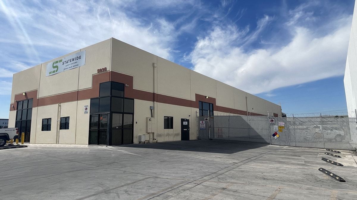 Las Vegas Freestanding ±10,505 Sf Industrial Building With 1/2 Acre Yard/Parking