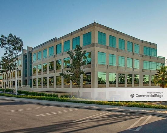 La Terraza Corporate Plaza