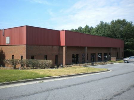 Photo of commercial space at 2630 Northgate Avenue in Cumming