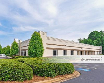 Business Quarters Lake Norman - Lake Norman