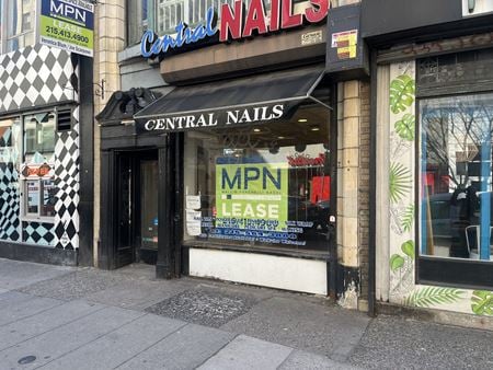 Retail space for Rent at 1802 Chestnut St in Philadelphia